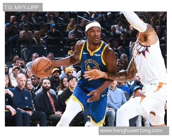 勇士与雷霆精彩对决回放分析赛场亮点与球员表现全景回顾